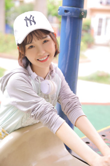 女同